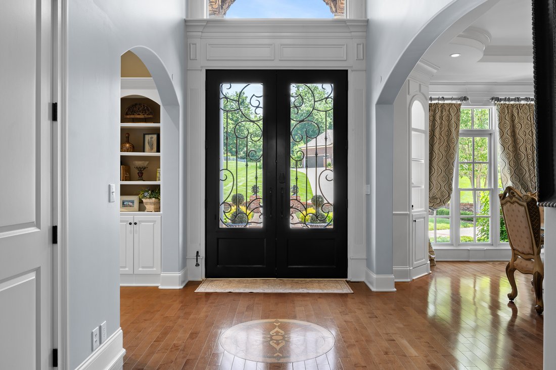 House in Watterson Park, Kentucky, United States 5 - 18039880