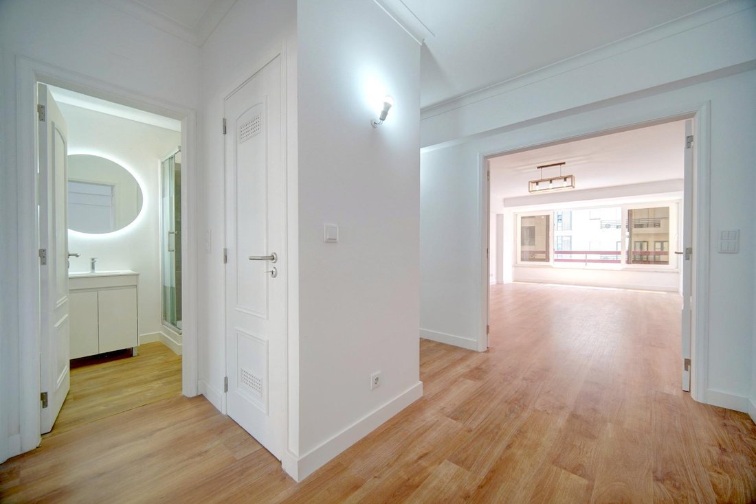 Apartment in Sao Domingos de Benfica, Lisbon, Portugal 1 - 18044160