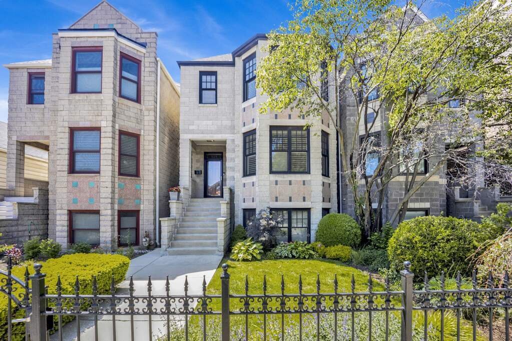 House in Chicago, Illinois, United States 1 - 18043659