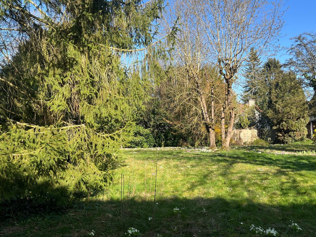 Land in Côte Saint Louis, Garches, France 1 - 18040931