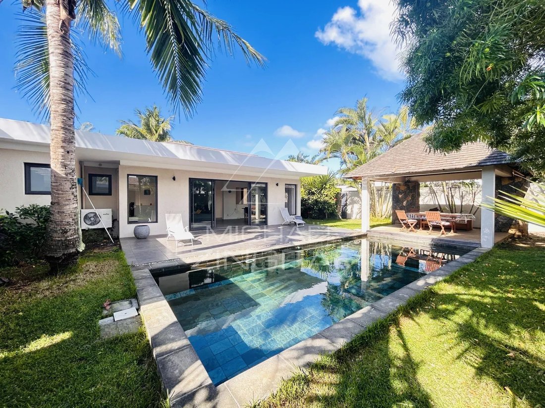 Villa in Grand Baie, Rivière du Rempart District, Mauritius 1 - 16745818