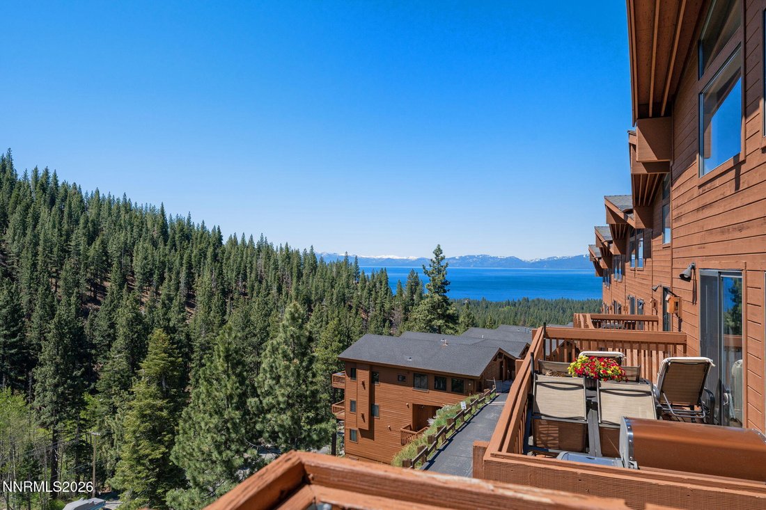Condo in Incline Village, Nevada, United States 1 - 18042621
