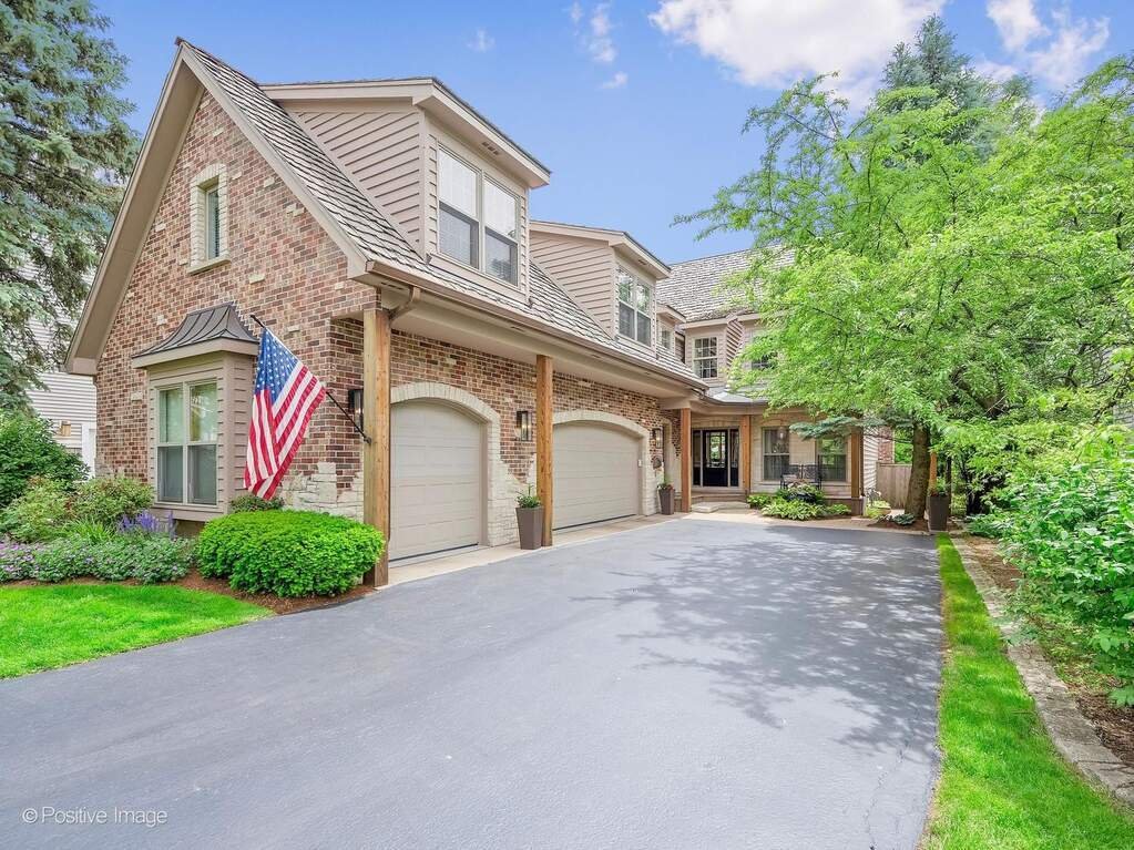 House in Clarendon Hills, Illinois, United States 1 - 18043633