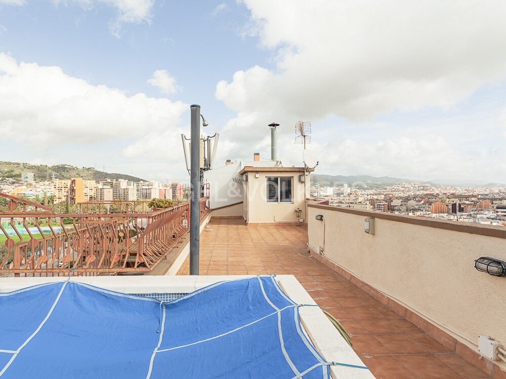 Penthouse in Sant Andreu de Palomar, Barcelona, Spain 2 - 18040504