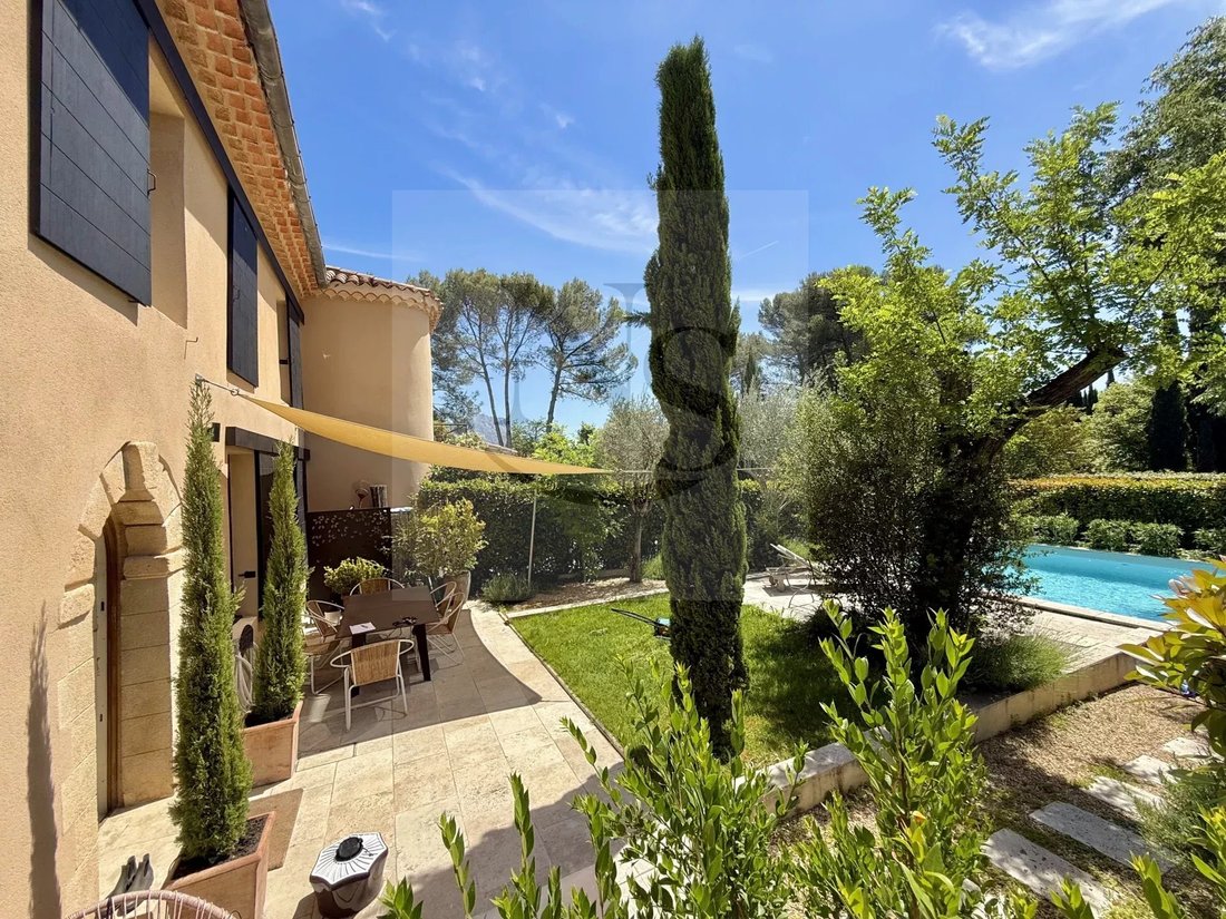 Villa in Le Tholonet, Provence-Alpes-Côte d'Azur, France 2 - 18047281