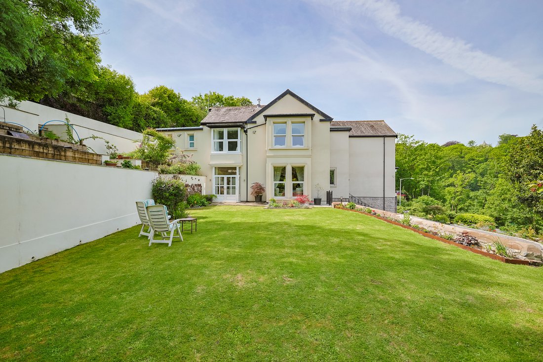 House in Mumbles, Wales 3 - 18044607