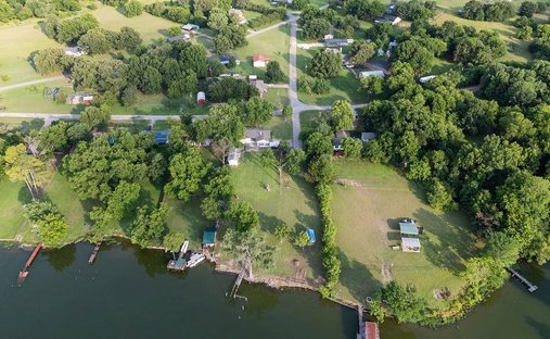House in Wills Point, Texas, United States 1