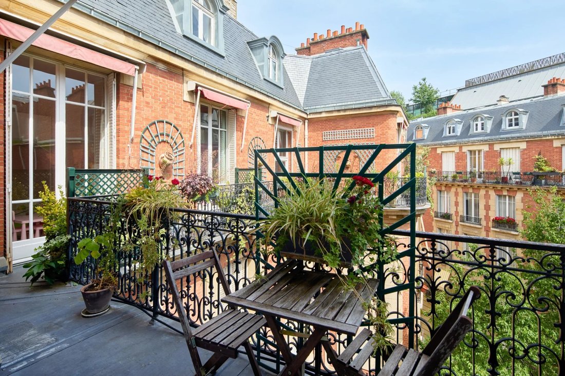 Apartment in Champerret-Berthier, Paris 17e Arrondissement, Paris 1 - 18040451