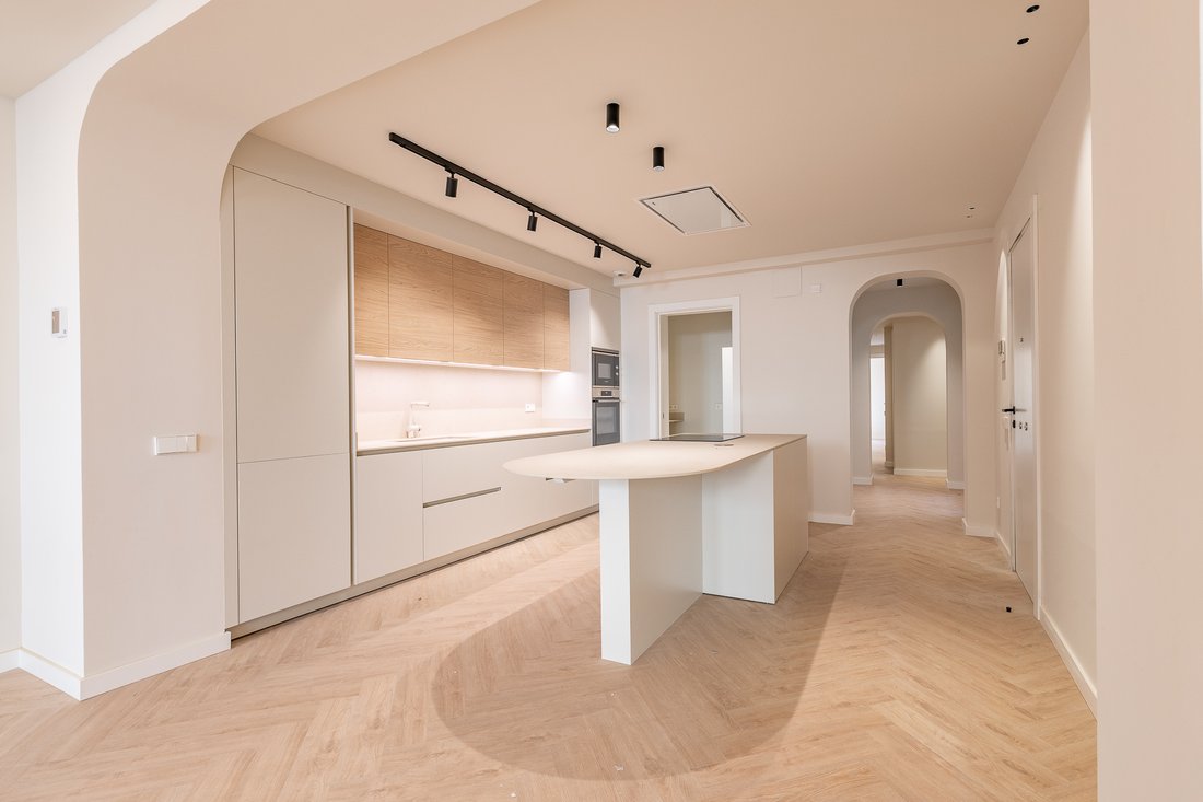 Apartment in Ciutat Vella, Barcelona, Spain 4 - 18040665