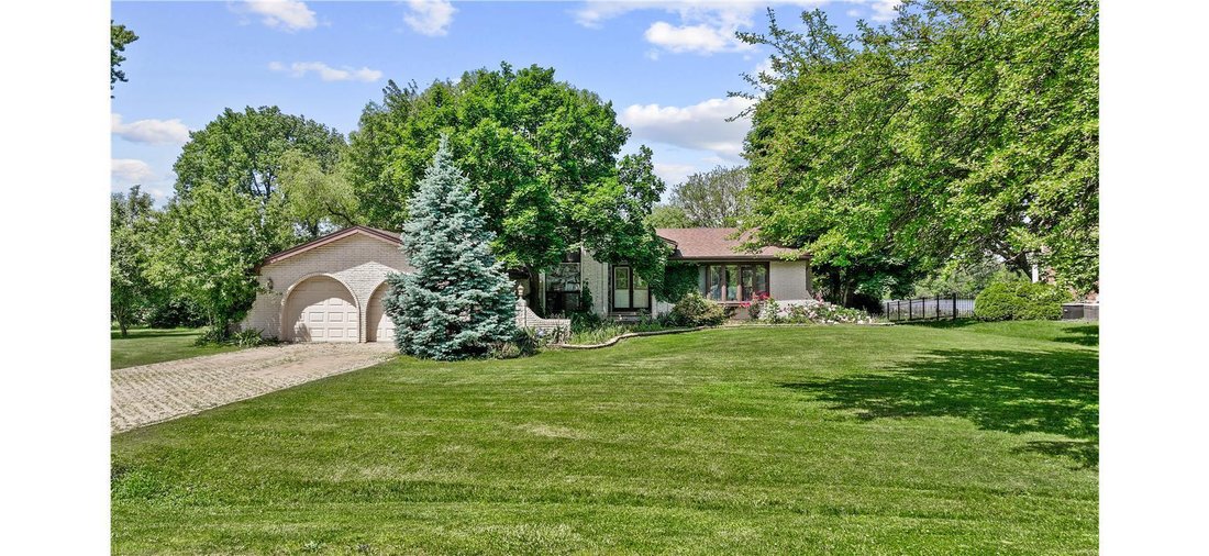 House in Downers Grove, Illinois, United States 3 - 18015822