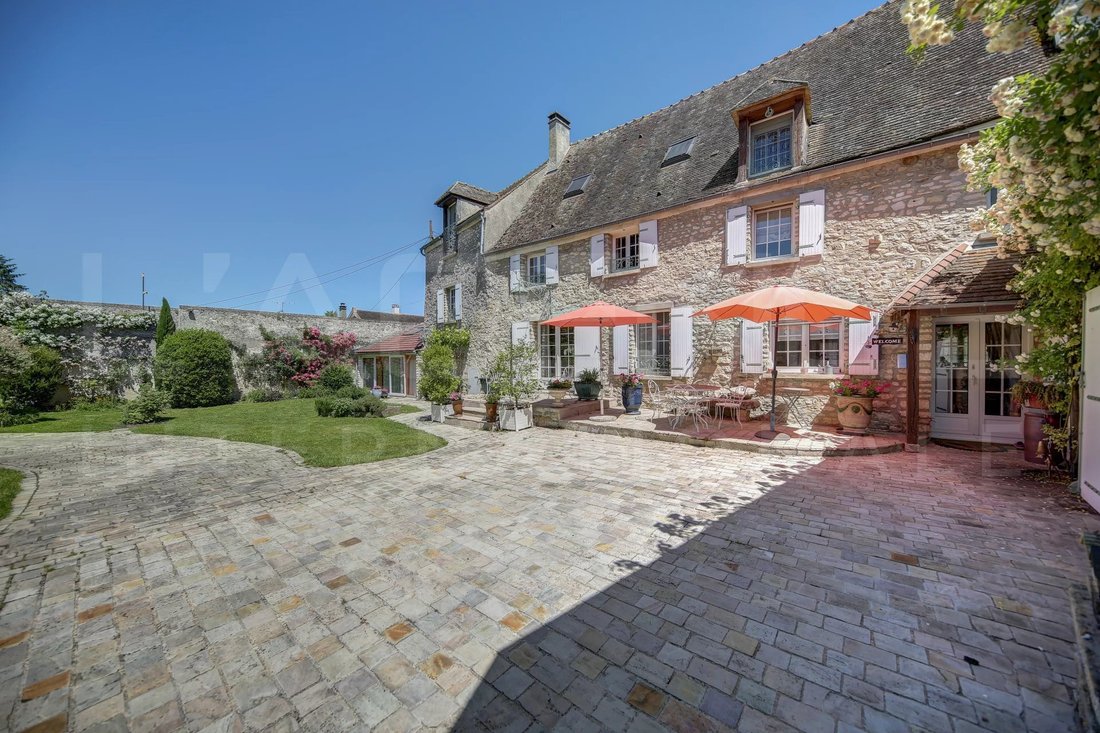 Maison à Montainville, Île-de-France, France 2 - 18038062