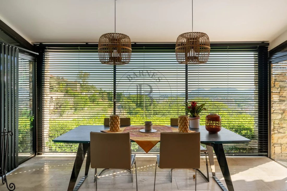 Villa in Mougins, Provence-Alpes-Côte d'Azur, France 2 - 17808127