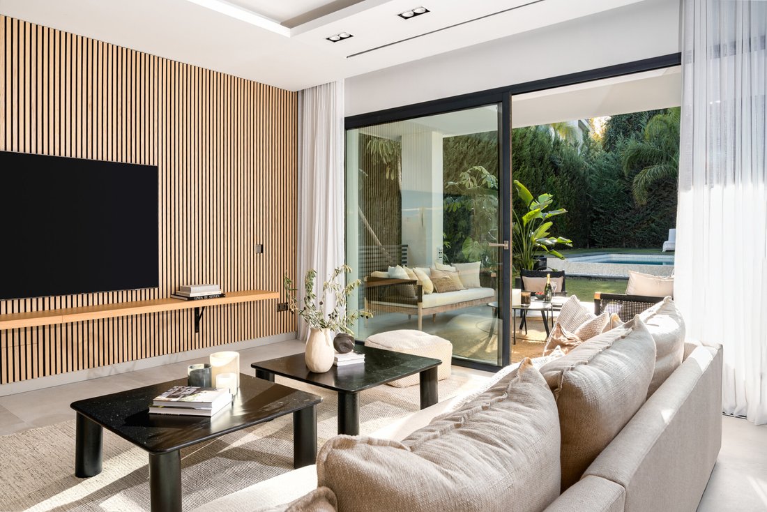 Villa in Puerto Banus, Marbella, Spain 2 - 13508030
