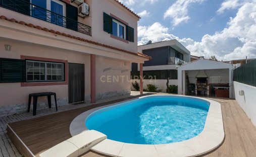 Villa in Aroeira, Charneca de Caparica e Sobreda, Portugal 1
