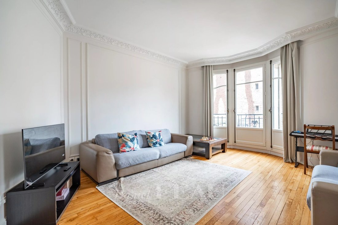 Apartment in Muette Sud, Paris 16e Arrondissement, Paris 4 - 18041404