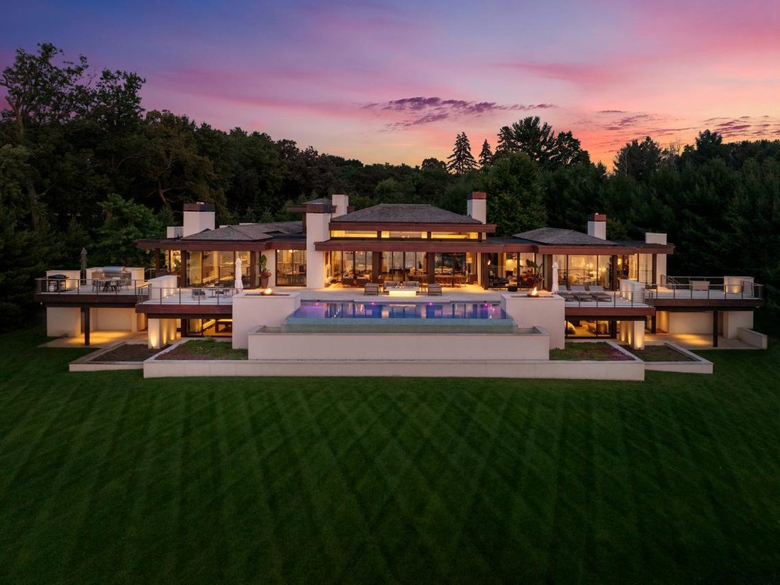House in Deephaven, Minnesota, United States 1 - 16056489