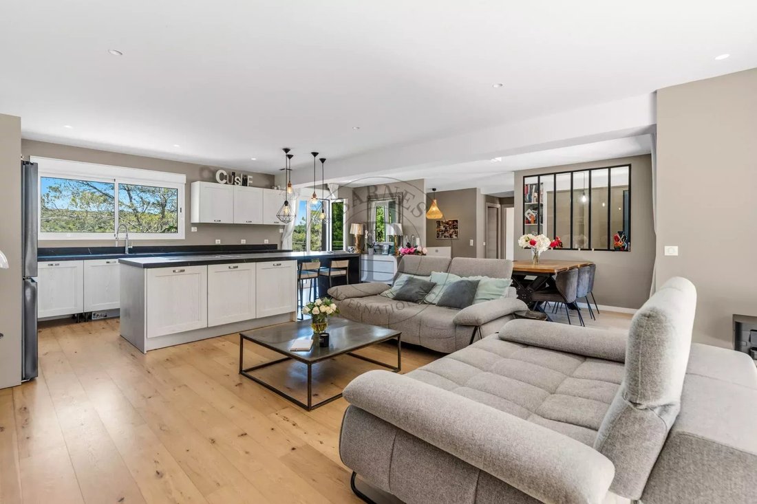Villa in Mougins, Provence-Alpes-Côte d'Azur, France 4 - 17984489