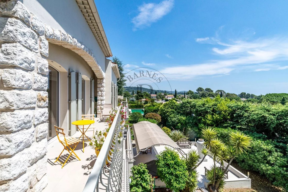 Villa in Mougins, Provence-Alpes-Côte d'Azur, France 4 - 17042807