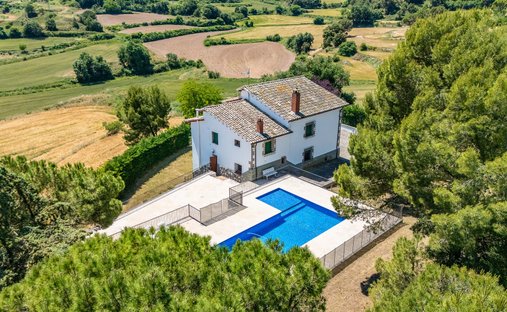 Country House in Sant Feliu Sasserra, Catalonia, Spain 1