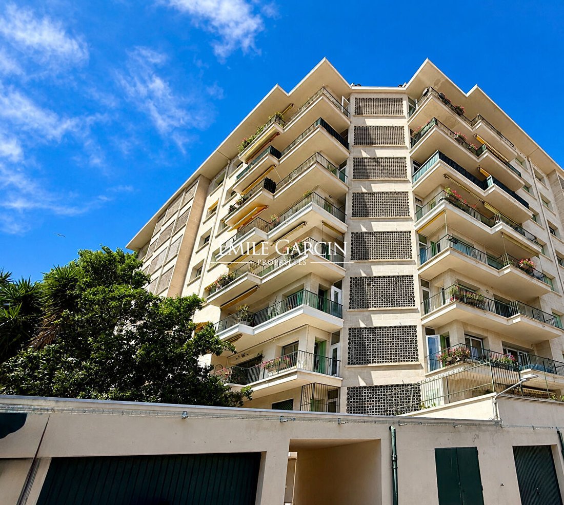 Apartment in Bonneveine, 8e Arrondissement, Marseille 2 - 17954469