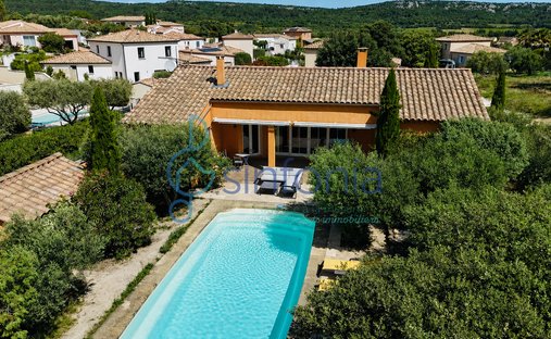 Casa a Saint-Bonnet-du-Gard, Occitania, Francia 1