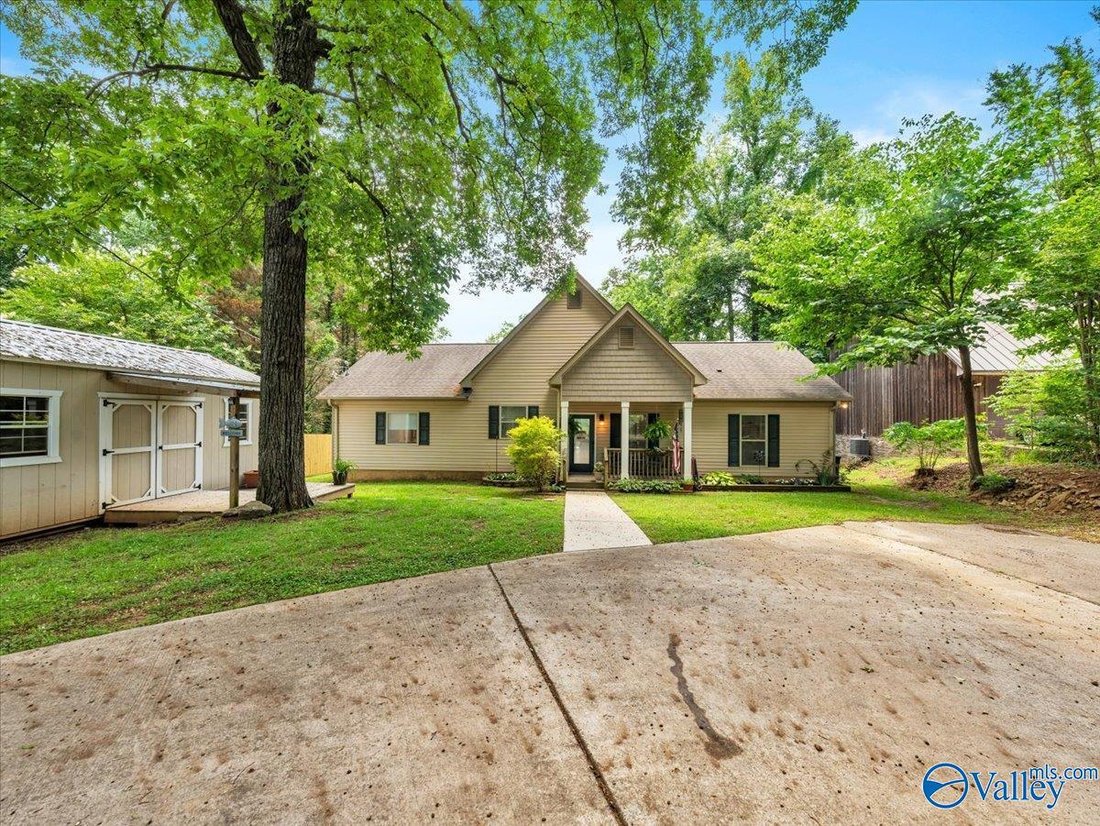 House in Athens, Alabama, United States 3 - 18041374