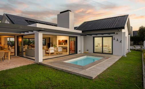 House in Paarl, Western Cape, South Africa 1