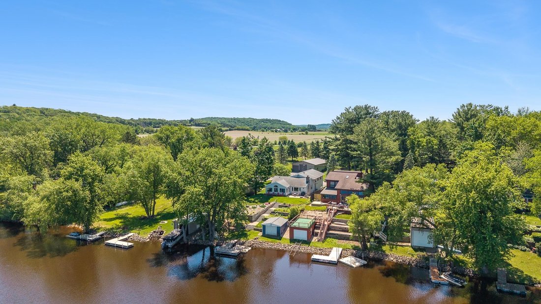 House in Lake Wisconsin, Wisconsin, United States 4 - 17792915