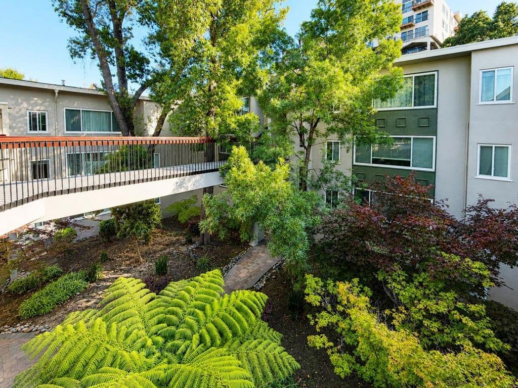 Condo in San Mateo, California, United States 5 - 18043704