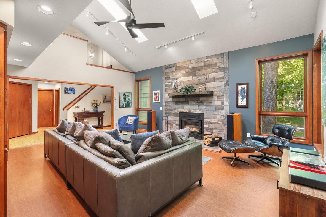 House in Victoria, Minnesota, United States 4 - 17931460