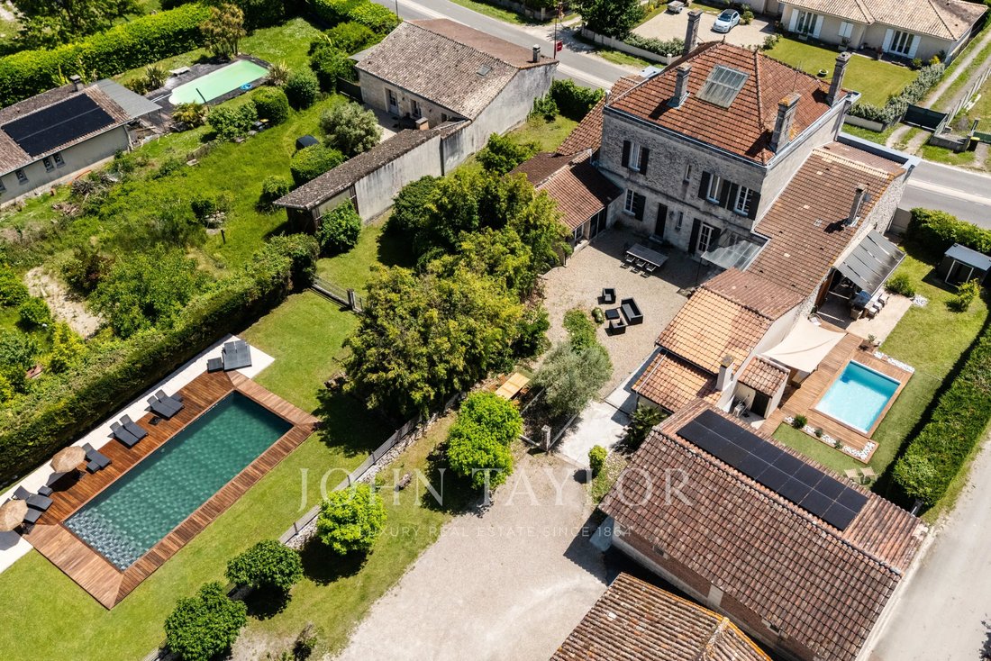 House in Hôtel de Ville-Quinconce-Saint Seurin-Fondaudège, Bordeaux, France 2 - 18038575