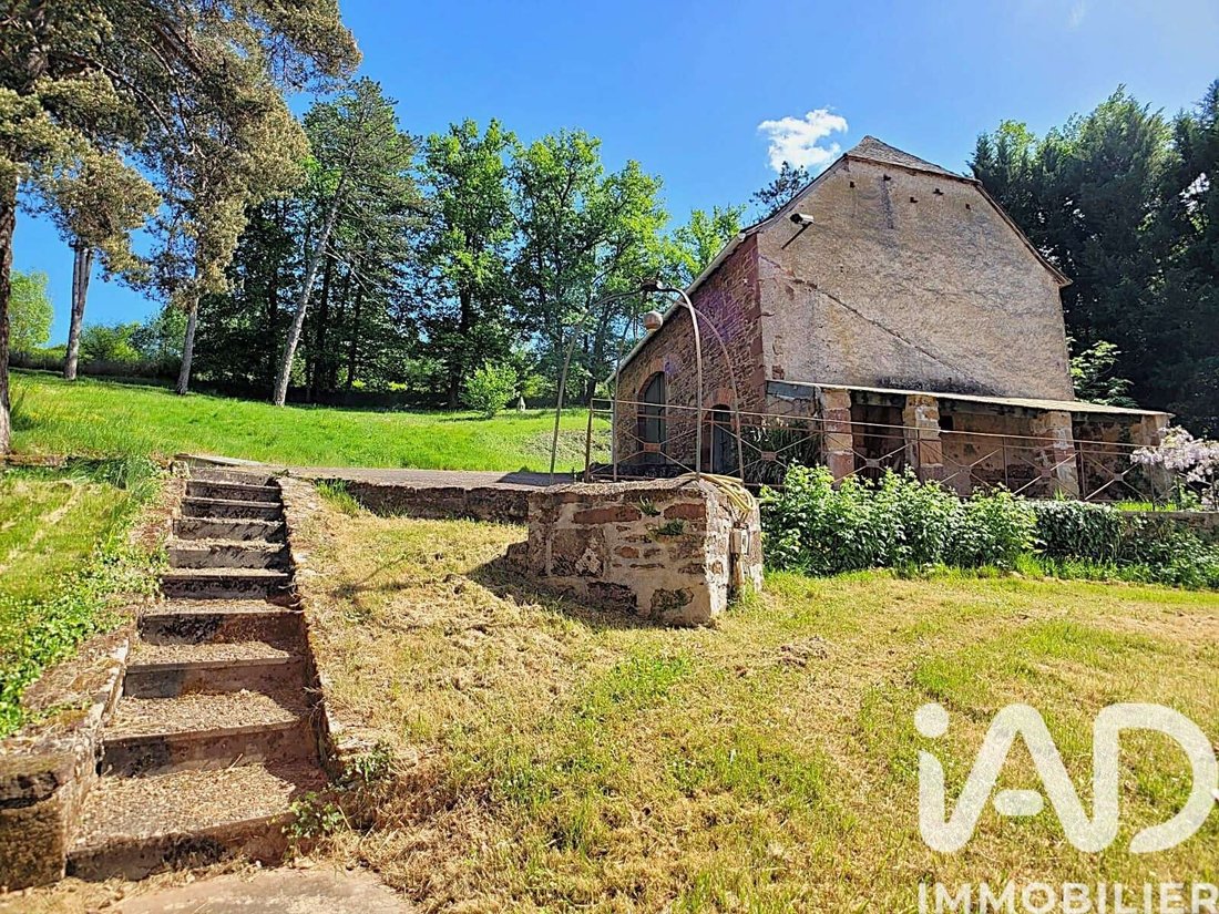 House in Saint-Pantaleon-de-Larche, Nouvelle-Aquitaine, France 4 - 18047665