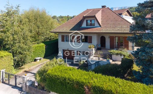 Villa in Annecy-le-Vieux, Annecy, France 1