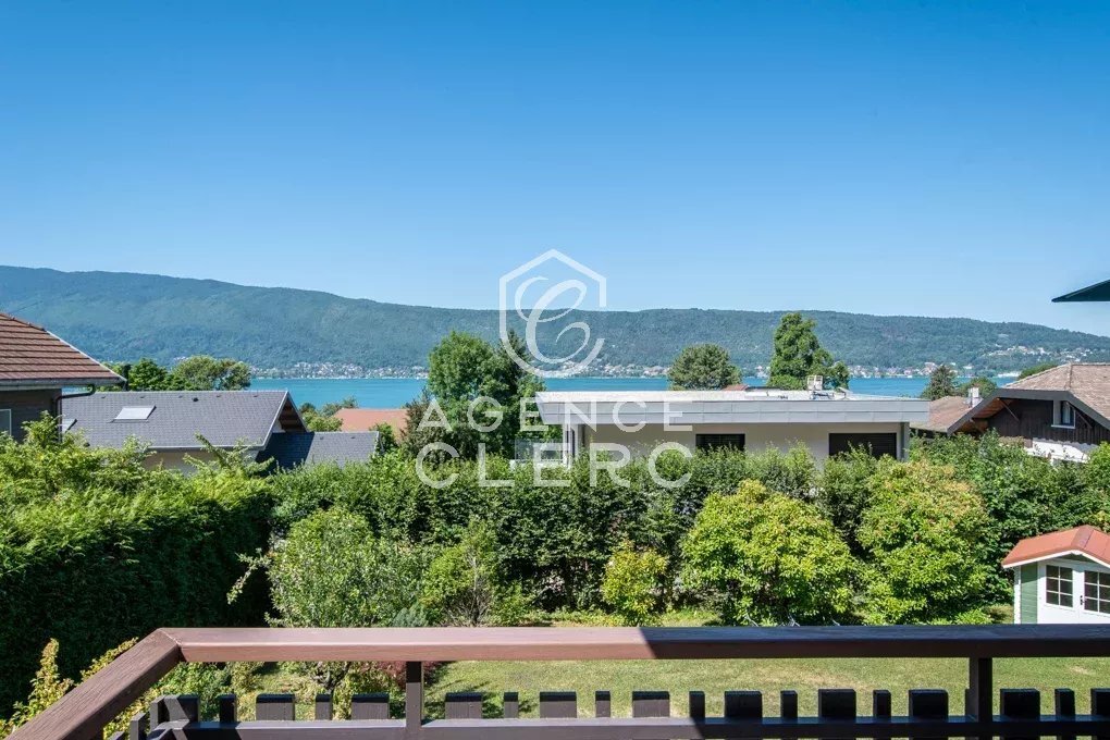 Villa in Veyrier-du-Lac, Auvergne-Rhône-Alpes, France 3 - 17124286