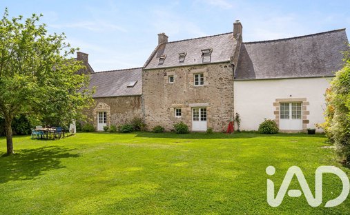 House in Saint-Lunaire, Brittany, France 1