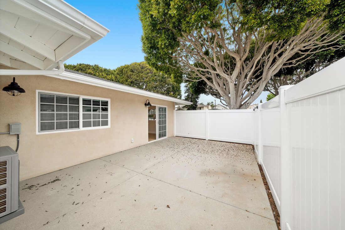 Apartment in Newport Beach, California, United States 5 - 18039919