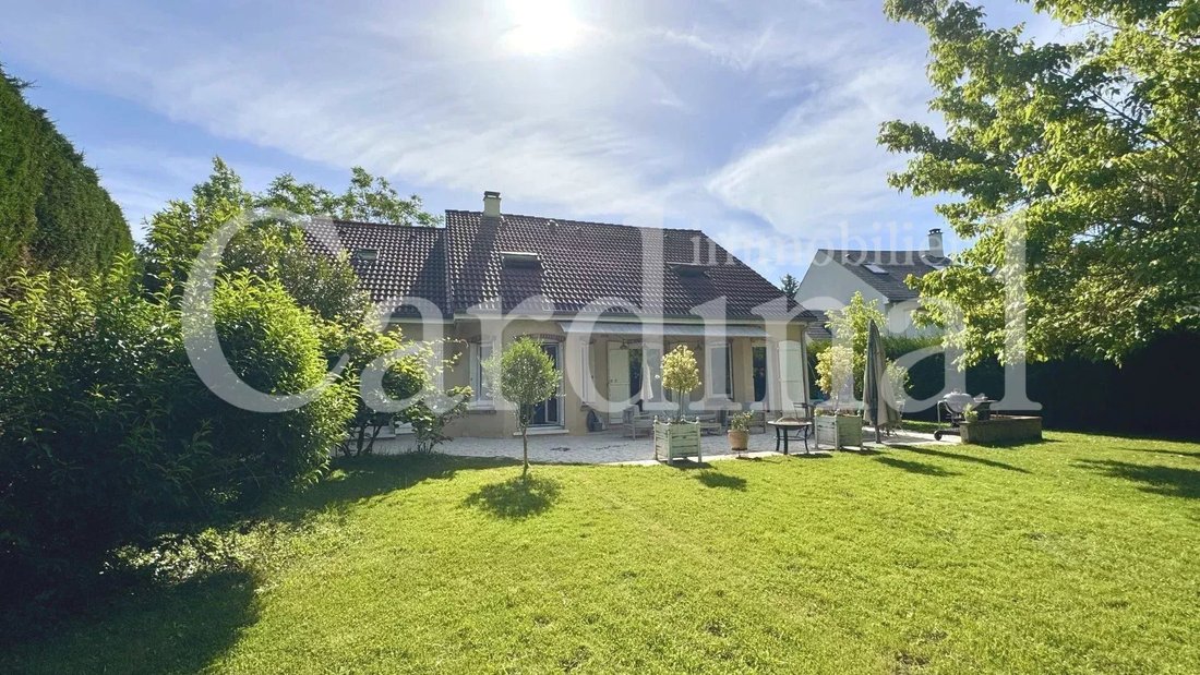 House in Le Parc et la Tuilerie, Noisy-le-Roi, France 3 - 18046727