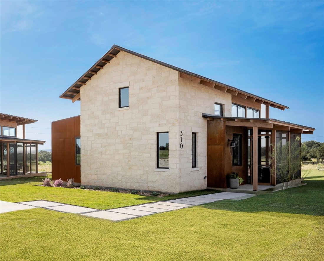 Condo in Hye, Texas, United States 3 - 18046619