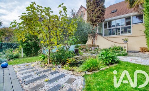House in Fin d'Oise, Conflans-Sainte-Honorine, France 1