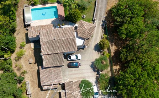 Villa en Lauris, Provenza-Alpes-Costa Azul, Francia 1