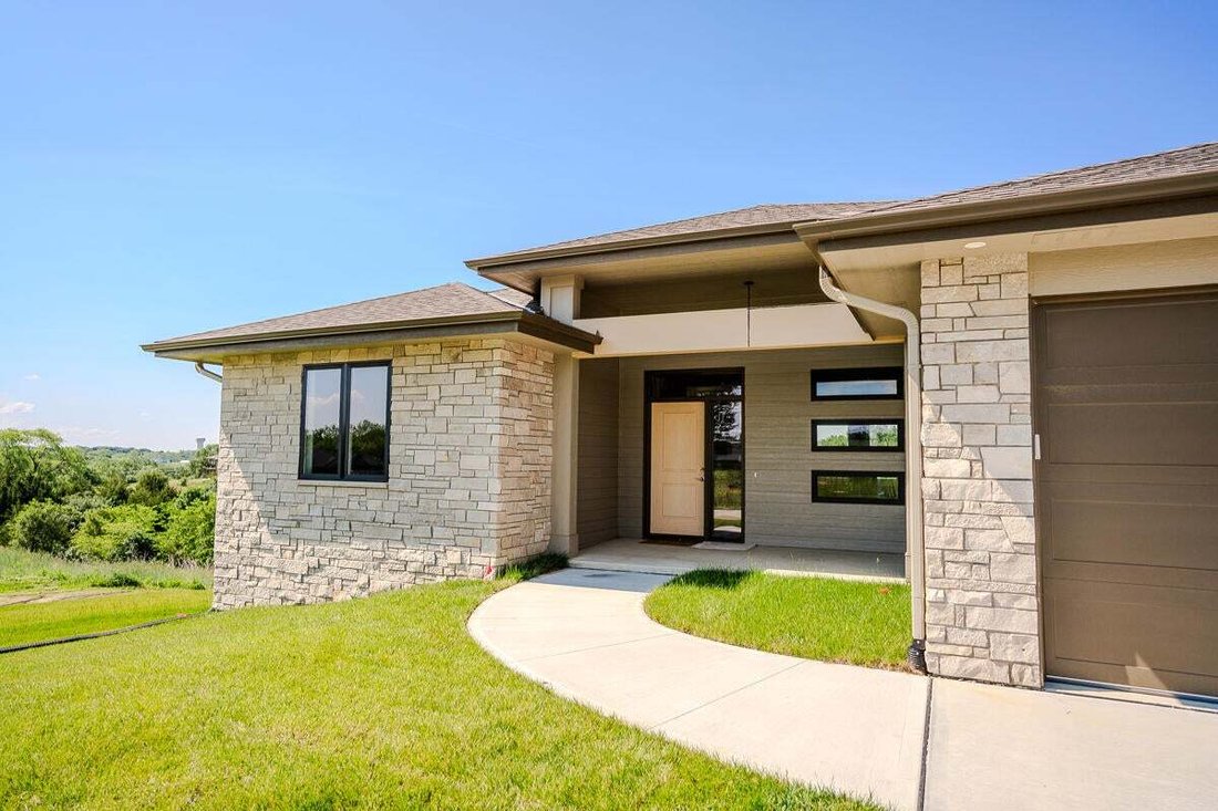 House in Glenwood, Iowa, United States 2 - 17960338