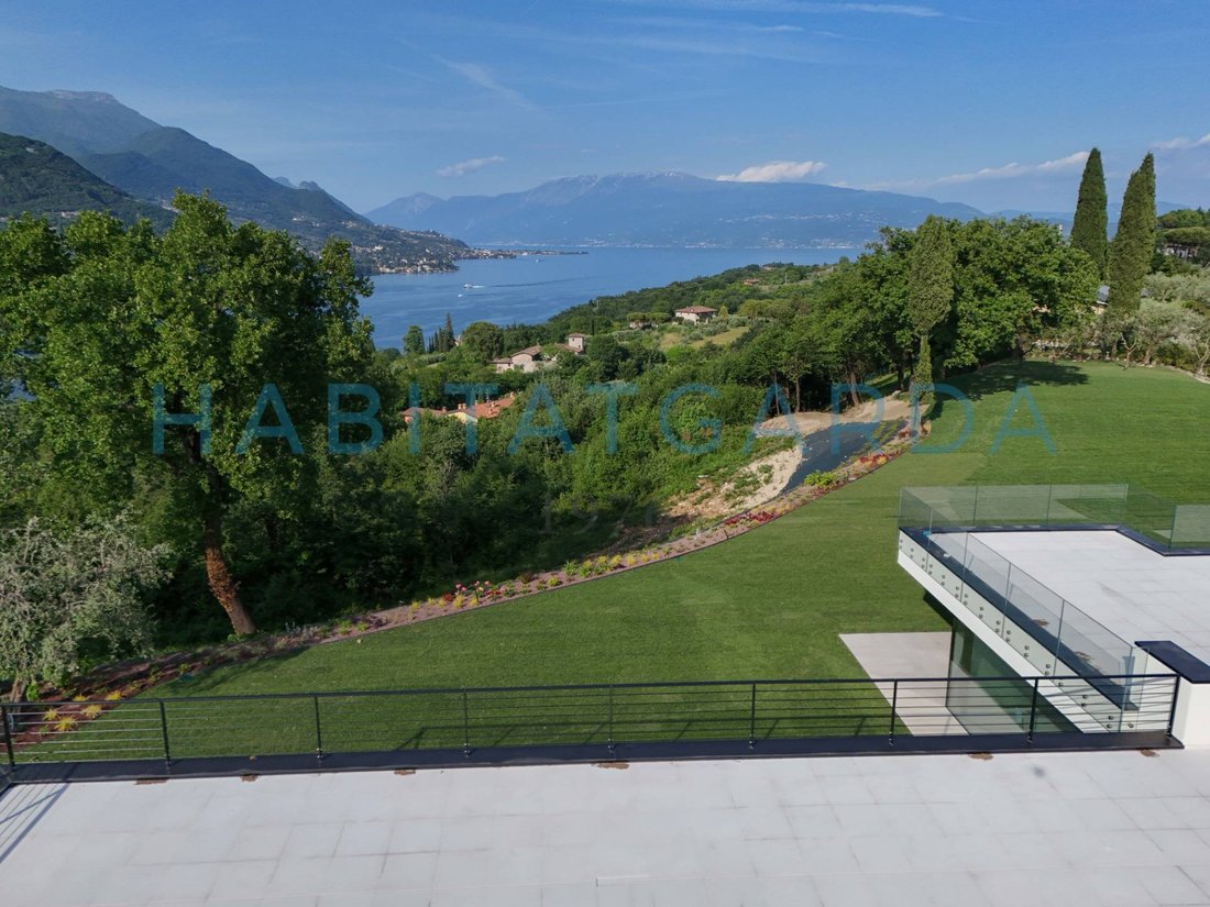 Villa in Salo, Lombardy, Italy 4 - 17739671
