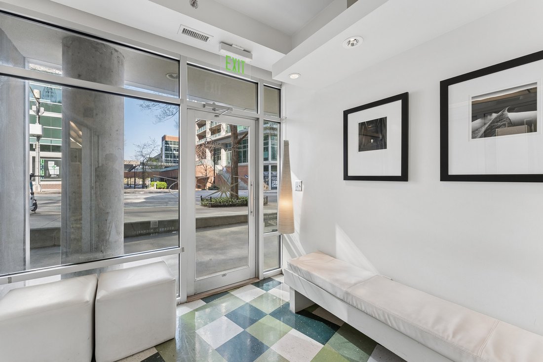 Condo in Atlanta, Georgia, United States 4 - 18045636