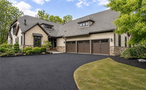 House in Fayetteville, New York, United States 1