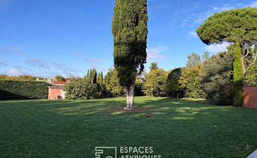 Land in Saint Cyprien, Toulouse, France 1