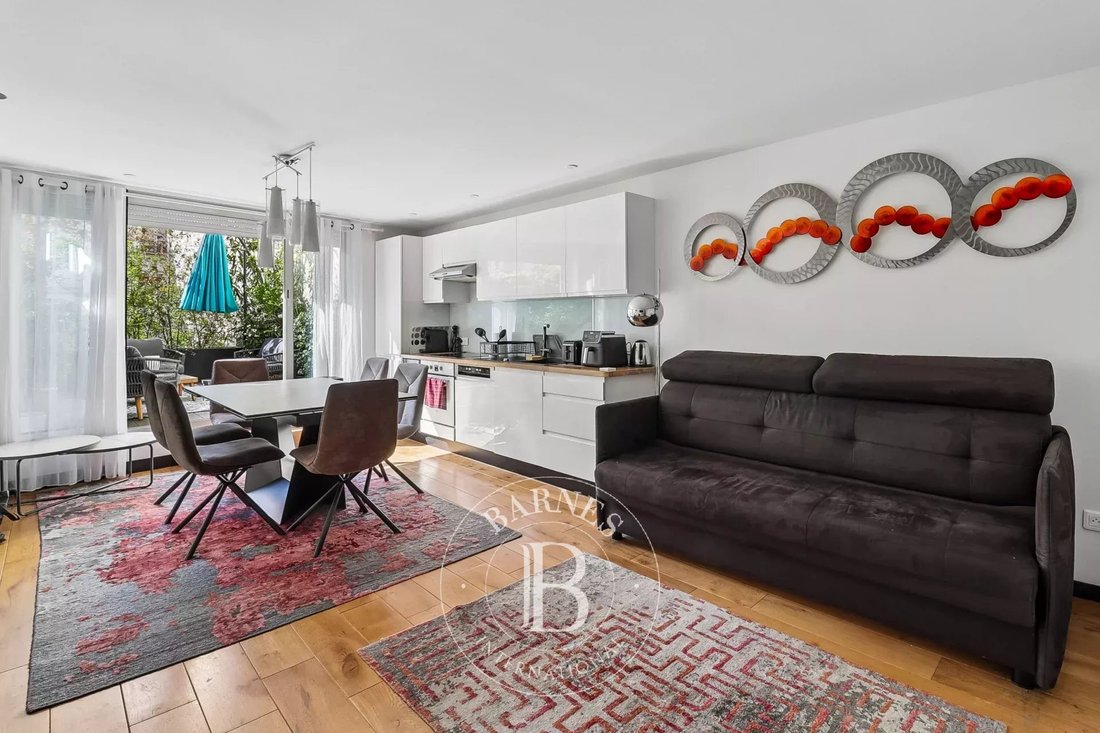Apartment in Chaillot, Paris 16e Arrondissement, Paris 2 - 18038222