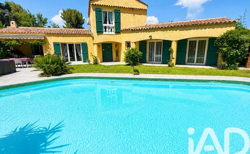 House in Le Rouret, Provence-Alpes-Côte d'Azur, France 1
