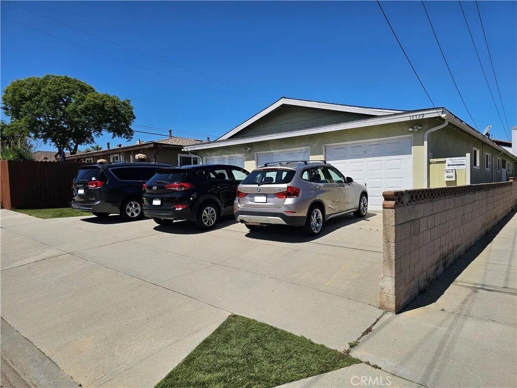 Torrance, California, United States 1 - 18048234