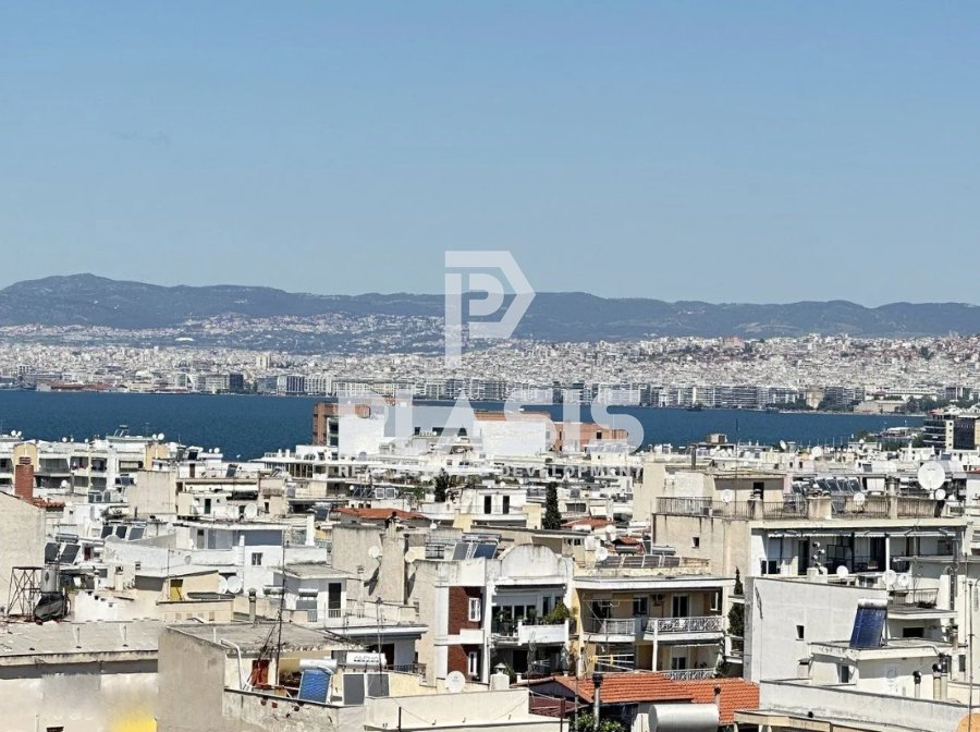 Apartment in Kalamaria, Macedonia and Thrace, Greece 1 - 18038095