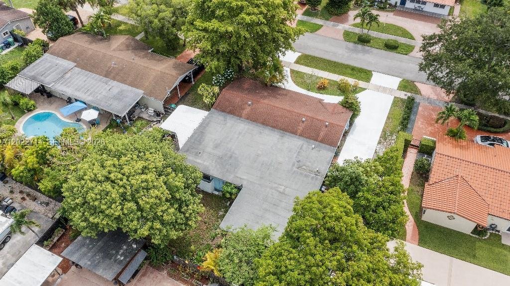 House in Miami, Florida, United States 2 - 18041403